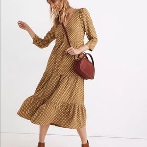Madewell V-Neck Tiered Button-Front Midi Dress in Daisies Forever